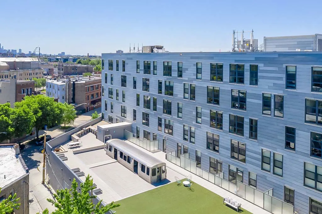 L Logan Square View